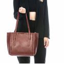 Módní designová černá kožená kabelka přes rameno Lissa