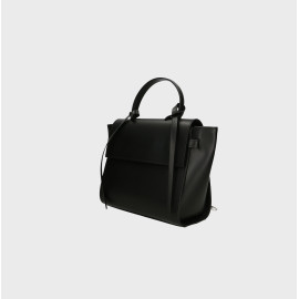 Menší designová černá kožená kabelka do ruky Chantal